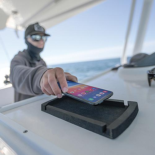 Scanstrut Sccw08F Catch Waterproof Wireless 10W Charging Mat - Sc-Cw-08F - 922-Sccw08Ff1